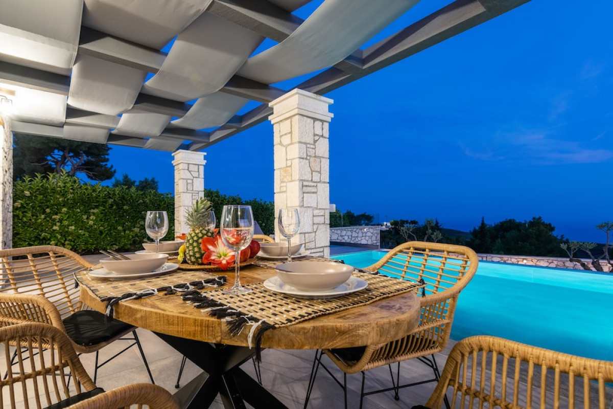CASTIELIA RESIDENCE