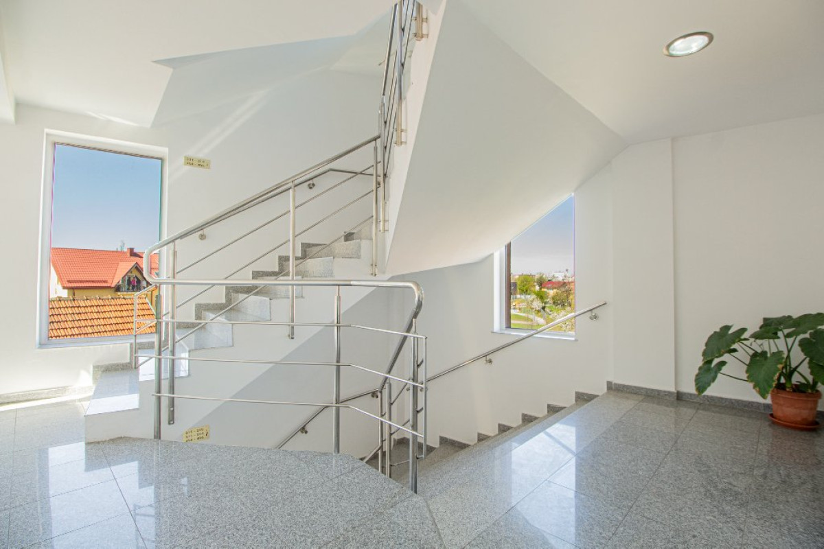 HOTEL CASA MURESAN.