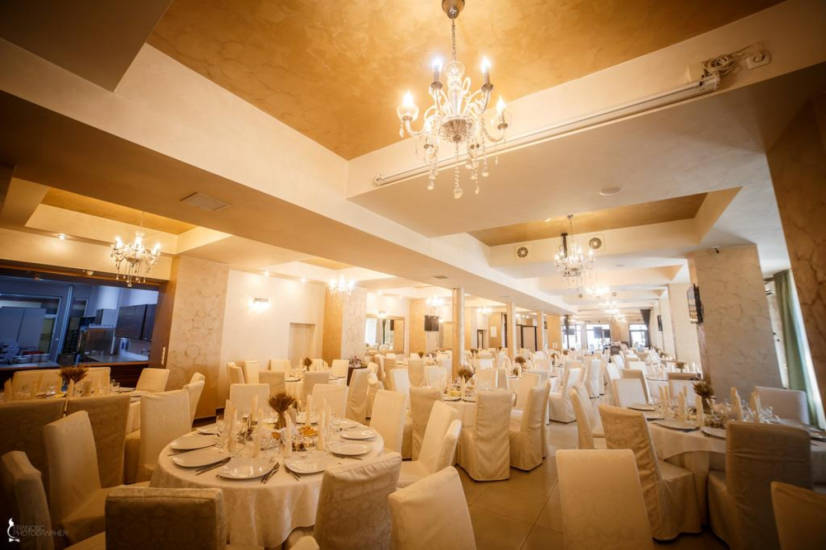 HOTEL OZANA