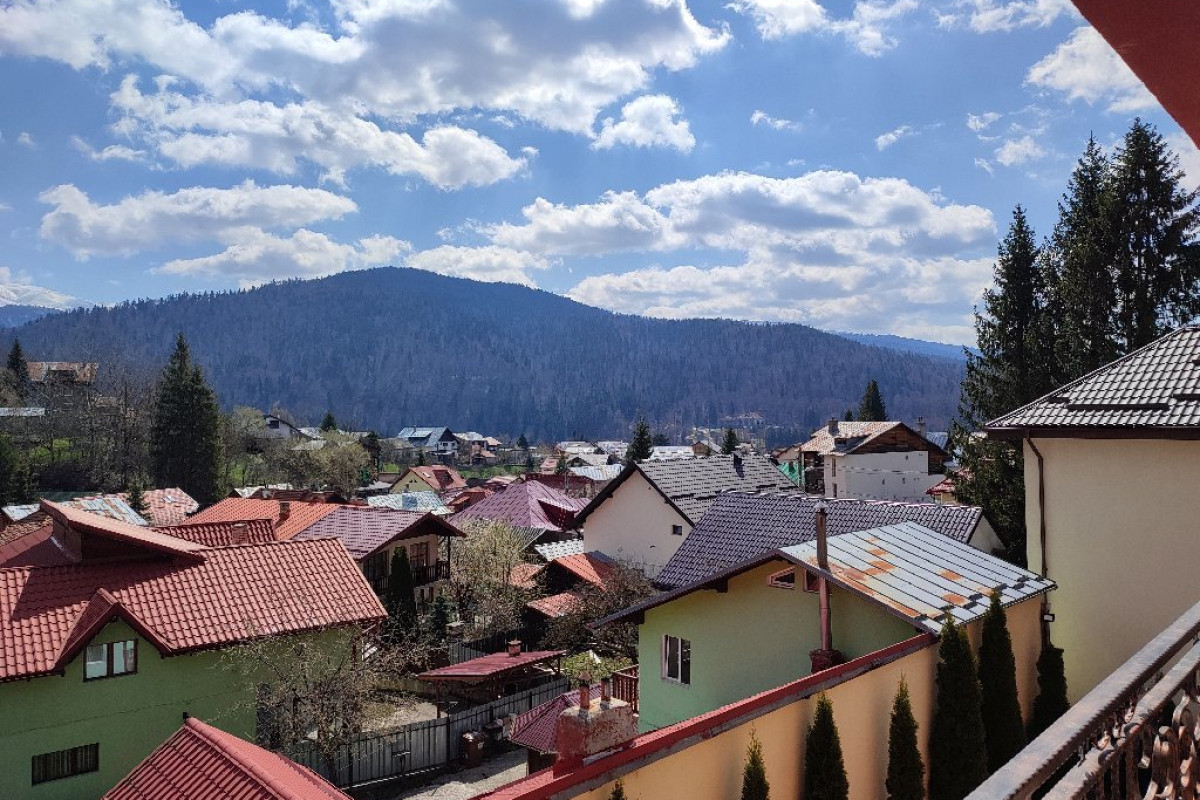 HOTEL IRI.