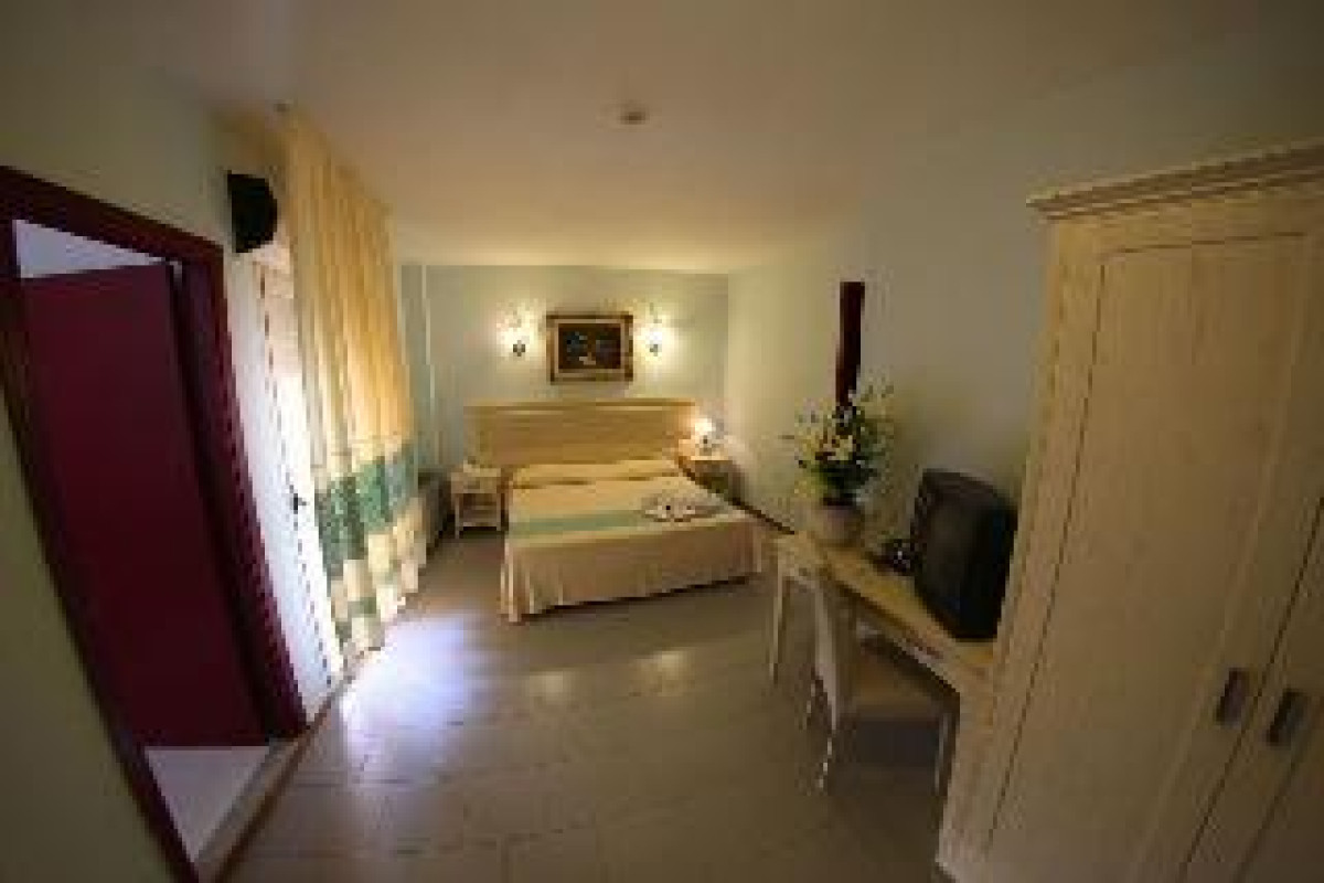 HOTEL MARINI