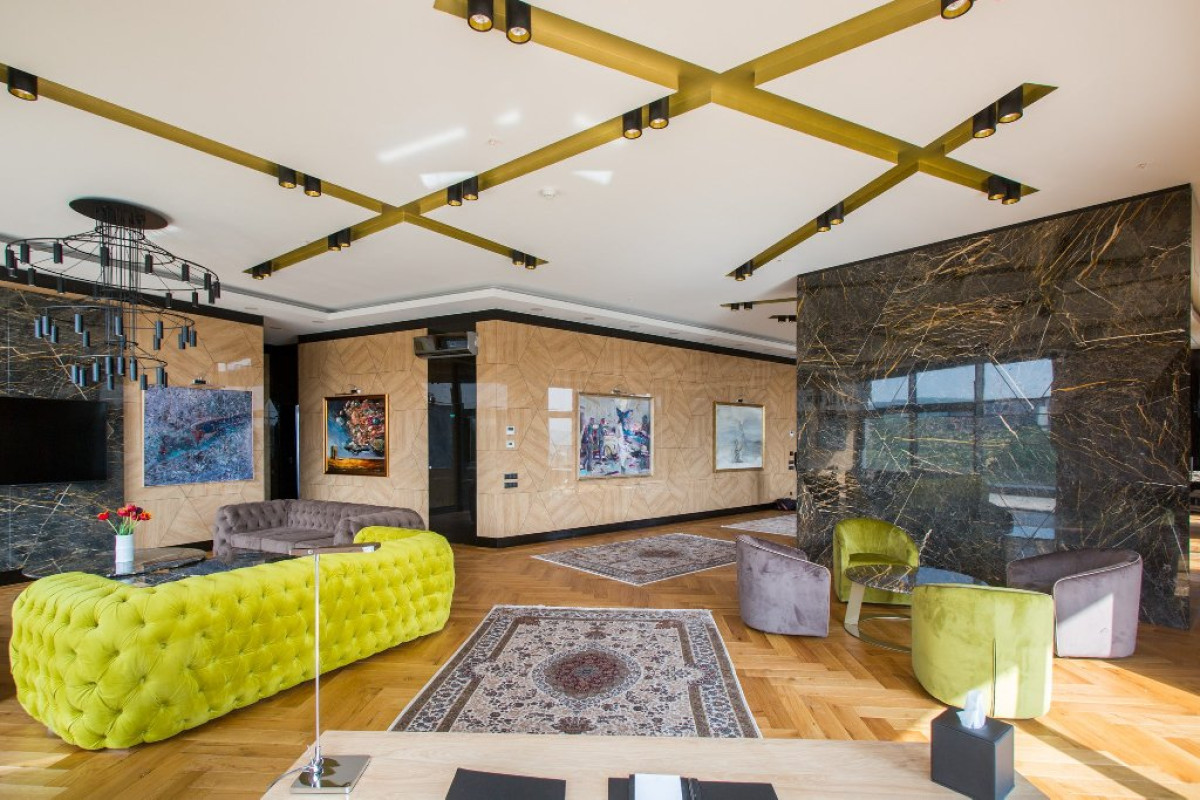 HOTEL PLATINIA