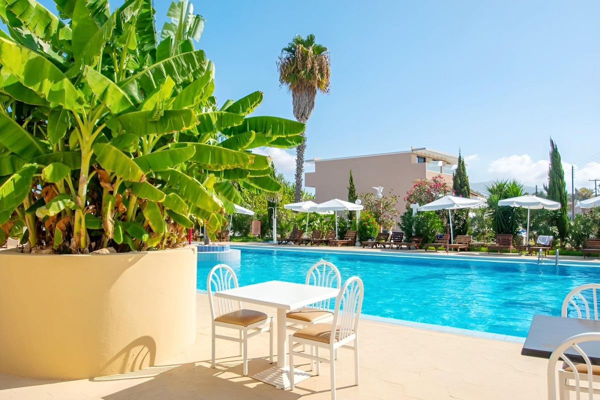 IKAROS  HOTEL