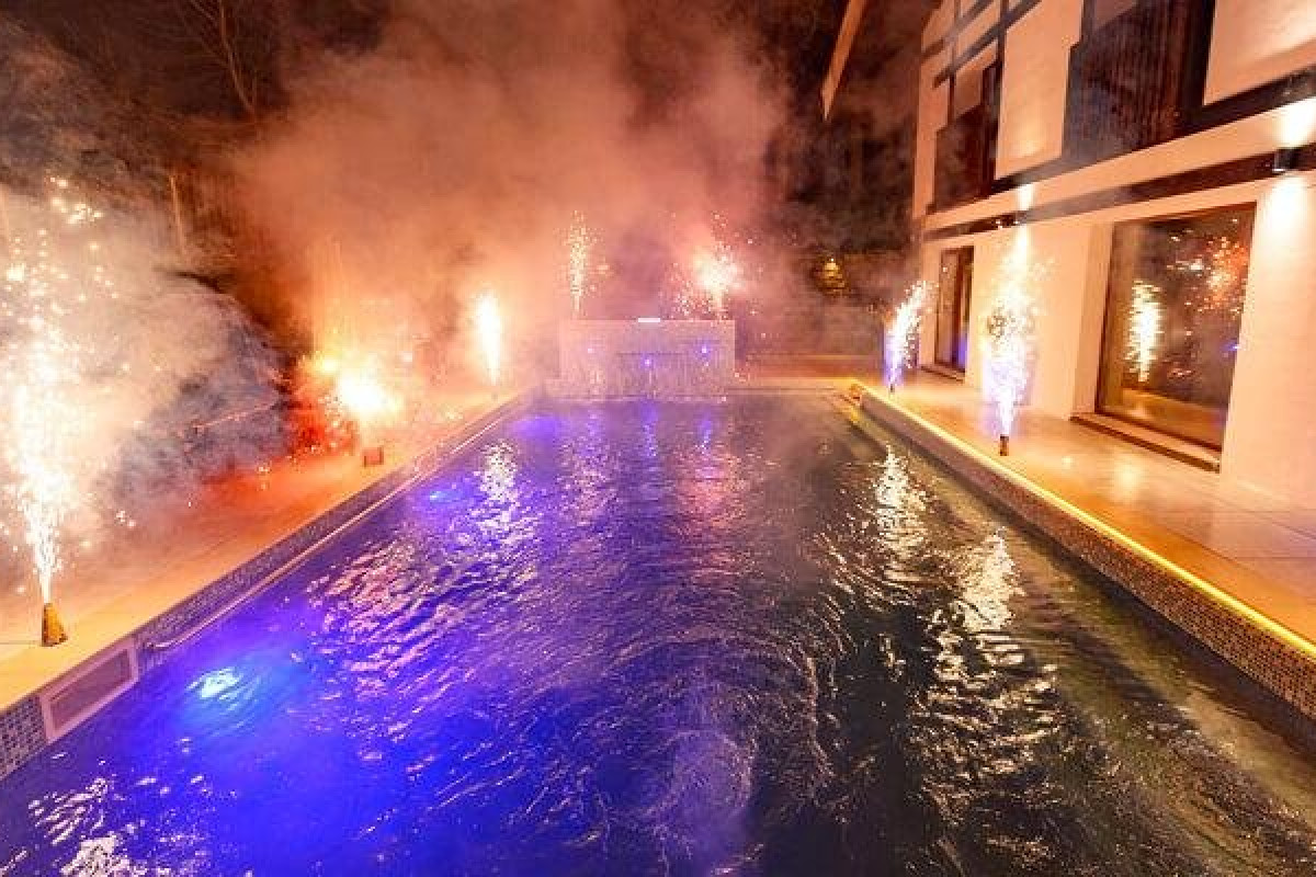 HOTEL ELEXUS PREDEAL