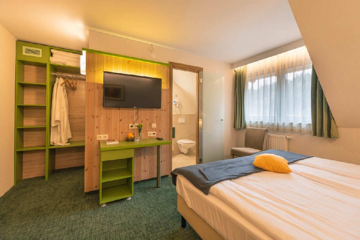 LOBOGO RESORT.
