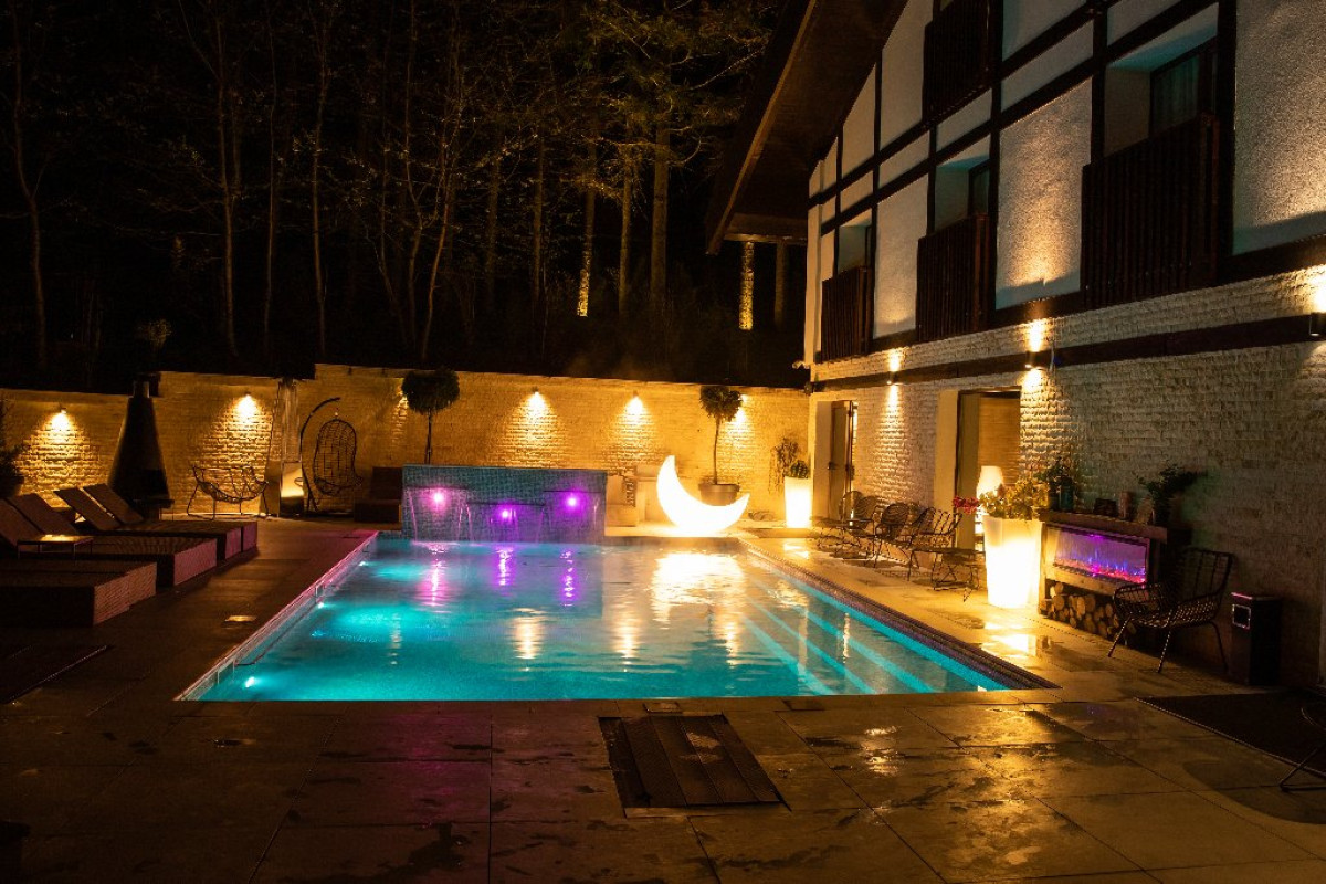 HOTEL ELEXUS PREDEAL