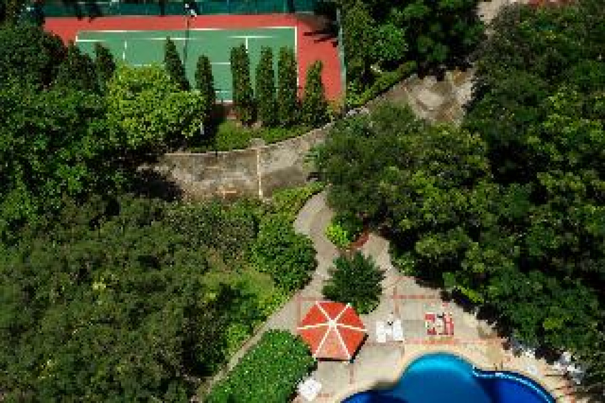 WATERFRONT SUITES PHUKET BY CENTARA