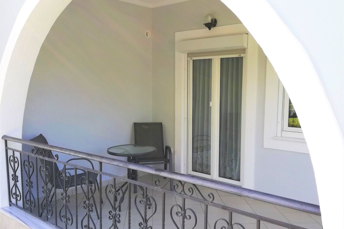 Delphin Rooms Sivota