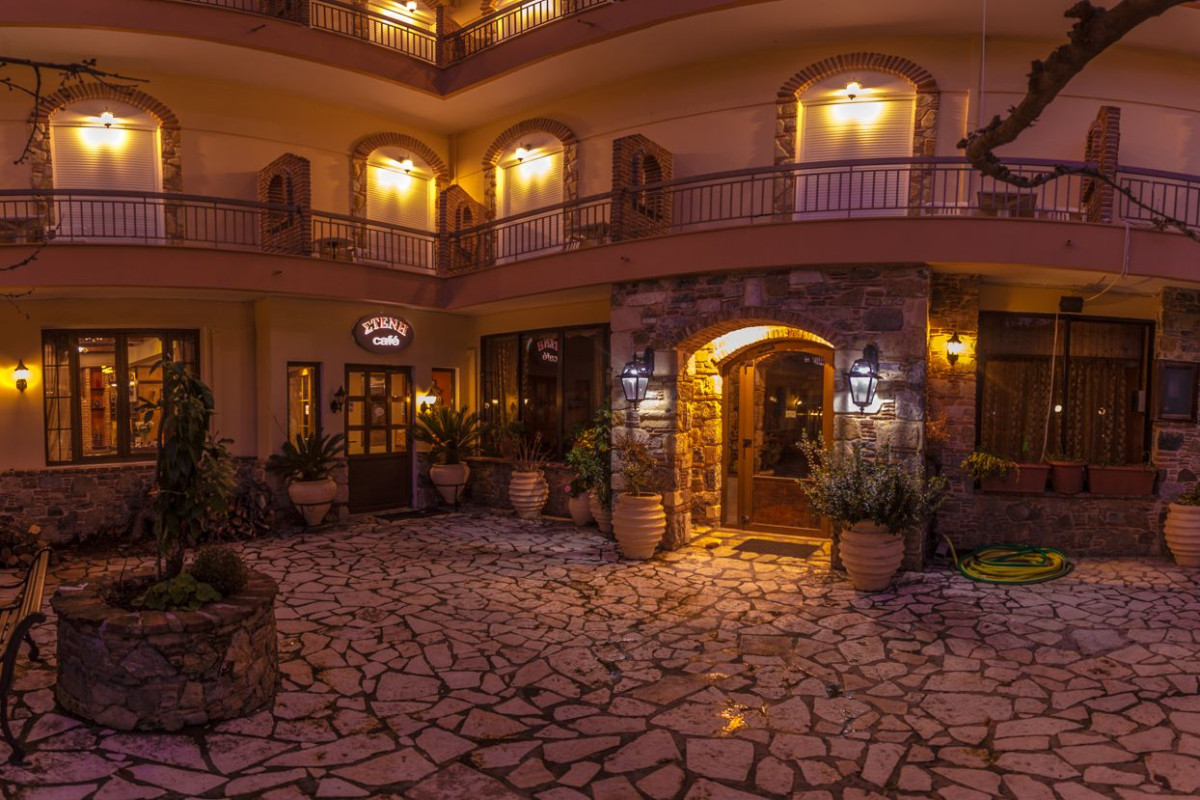 Steni Hotel Evia