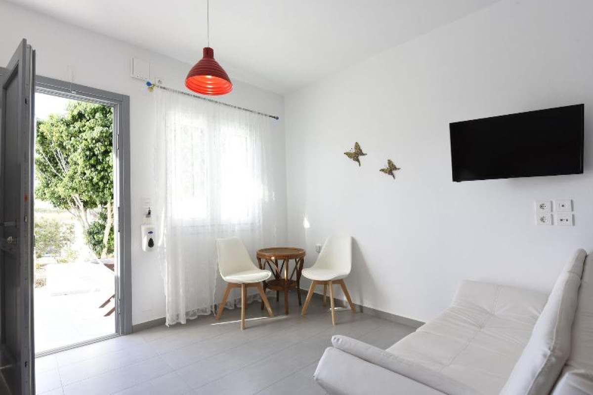 Tsakanos Home