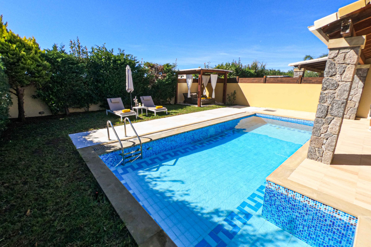 Restia Suites Exclusive Resort (Corfu)