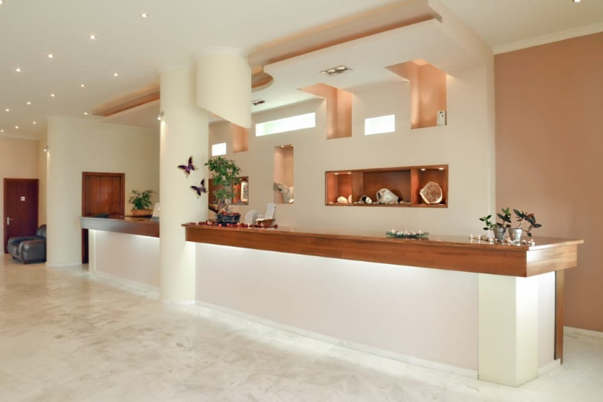 Belussi Beach Hotel & Suites
