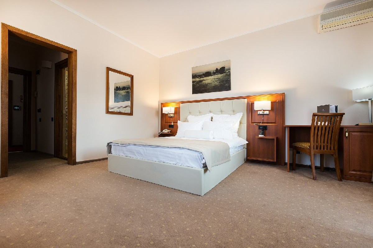 HOTEL ATHOS RMT