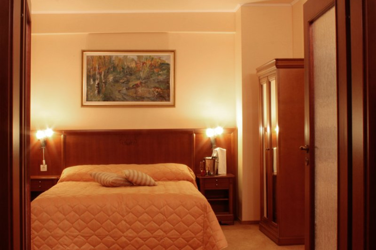 HOTEL MAXIM