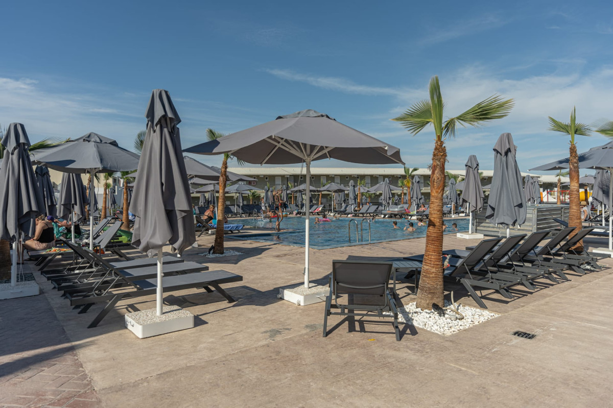 CARETTA PARADISE HOTEL AND WATERPARK TRAGAKI
