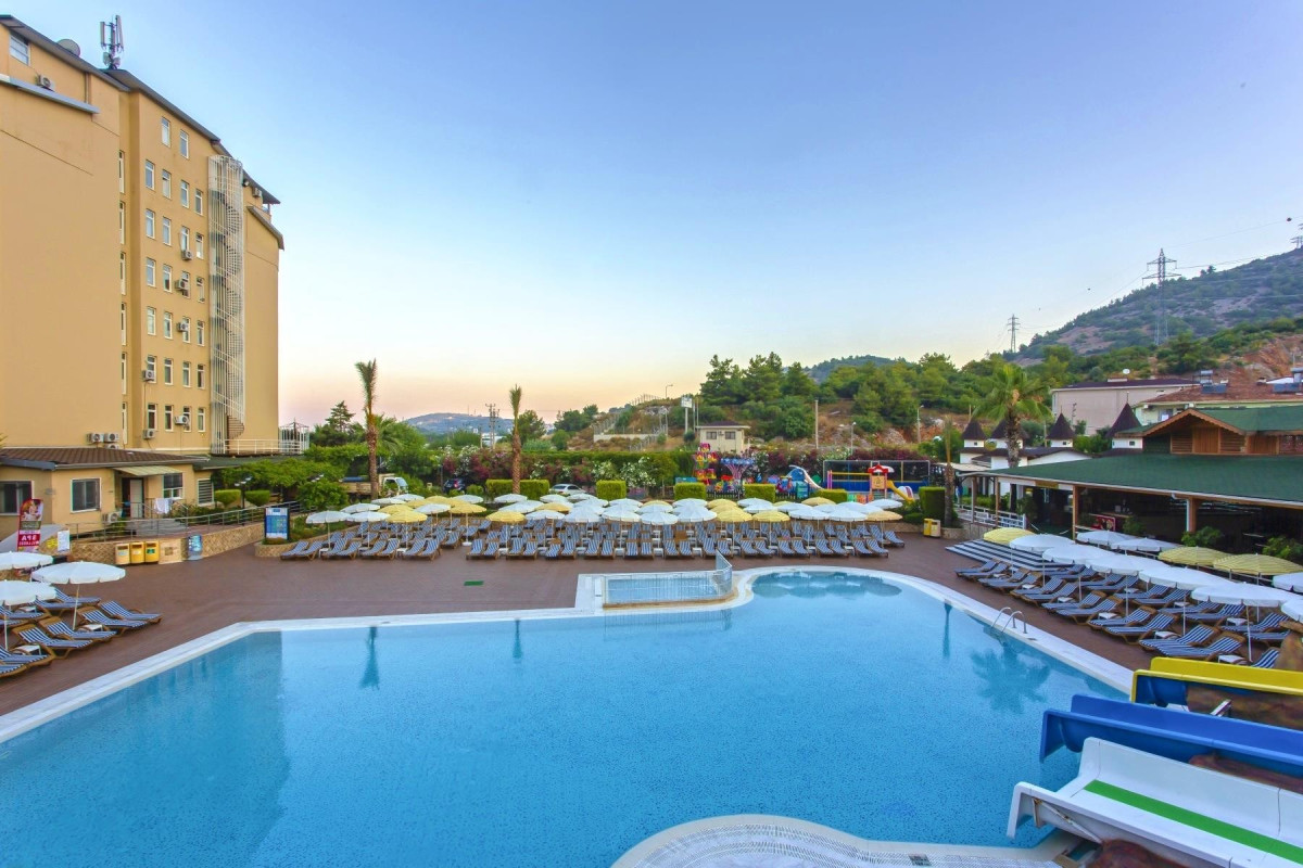 Doganay Beach Club