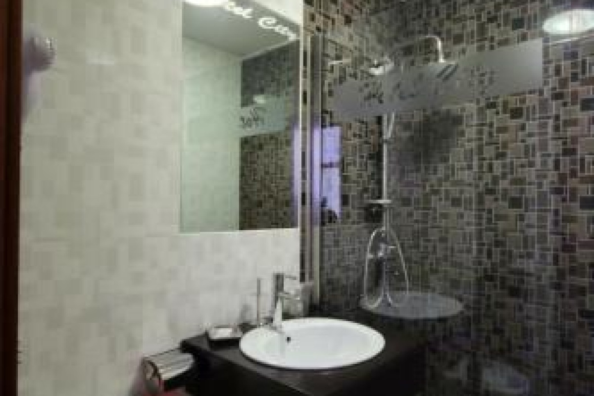 CITY HOTEL