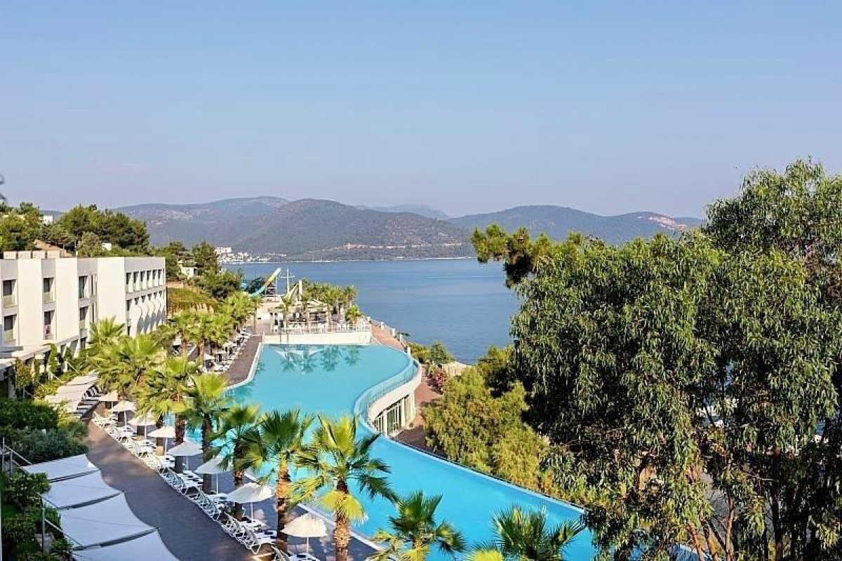Blue Dreams Resort