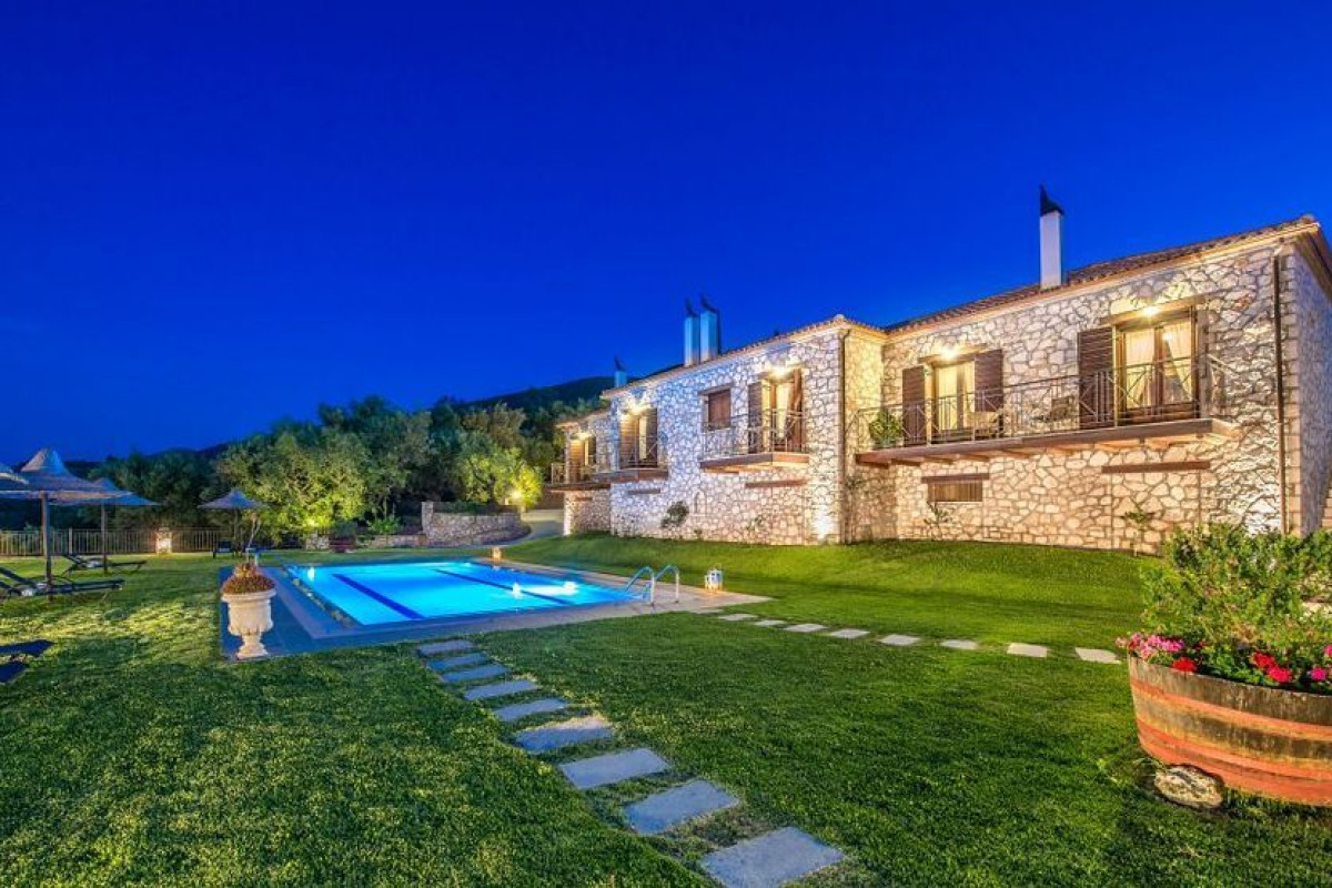 Agrikia Villa - Varvarigos Houses
