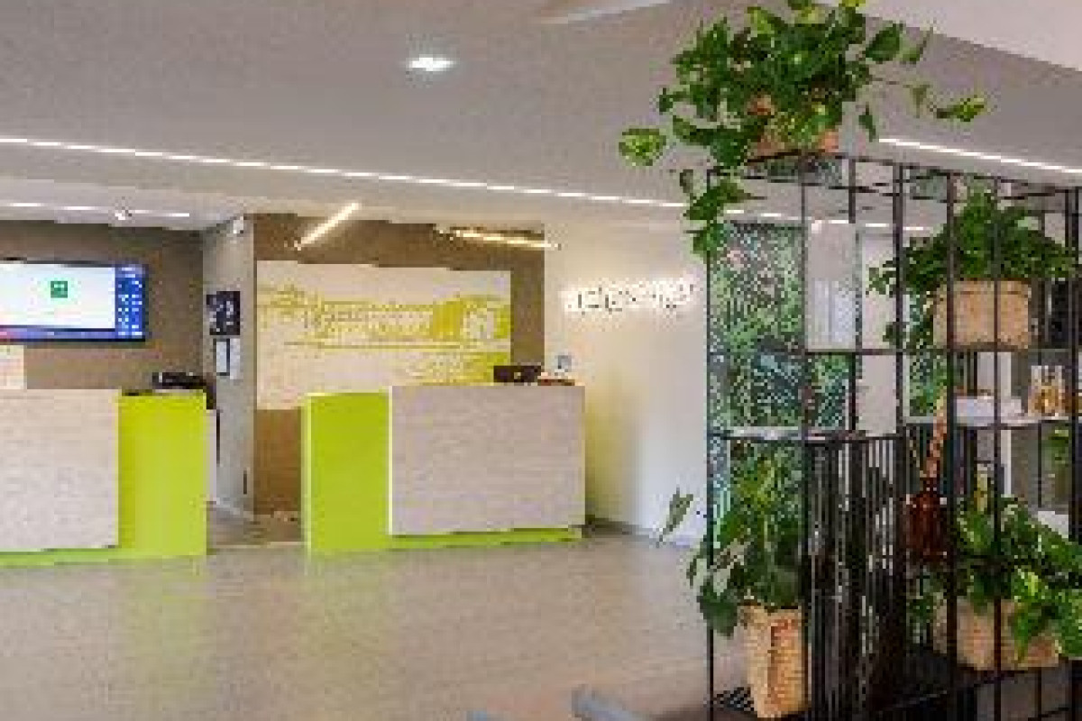 IBIS STYLES MILANO AGRATE BRIANZA (20 KM FROM MILAN)