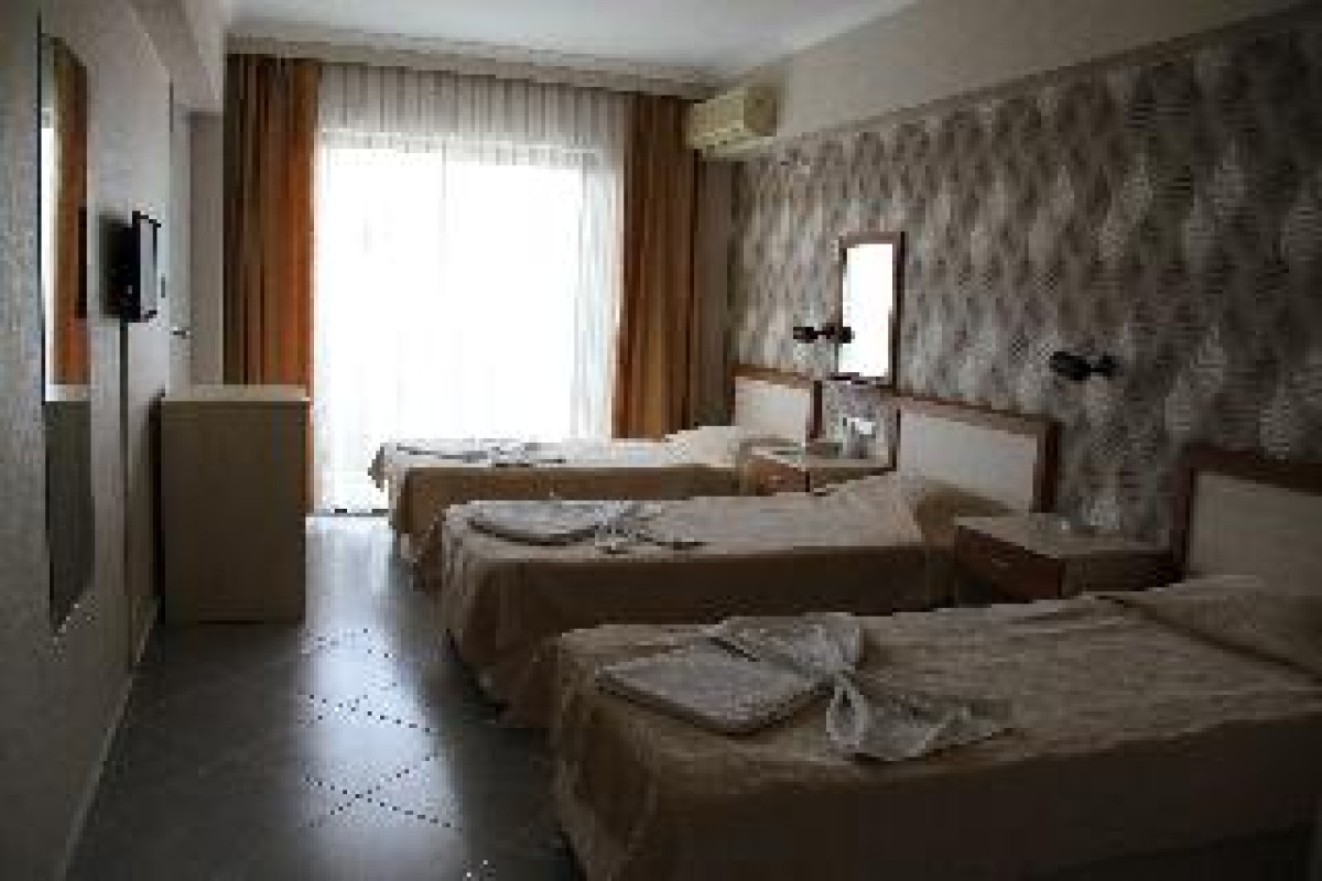 SATURN HOTEL