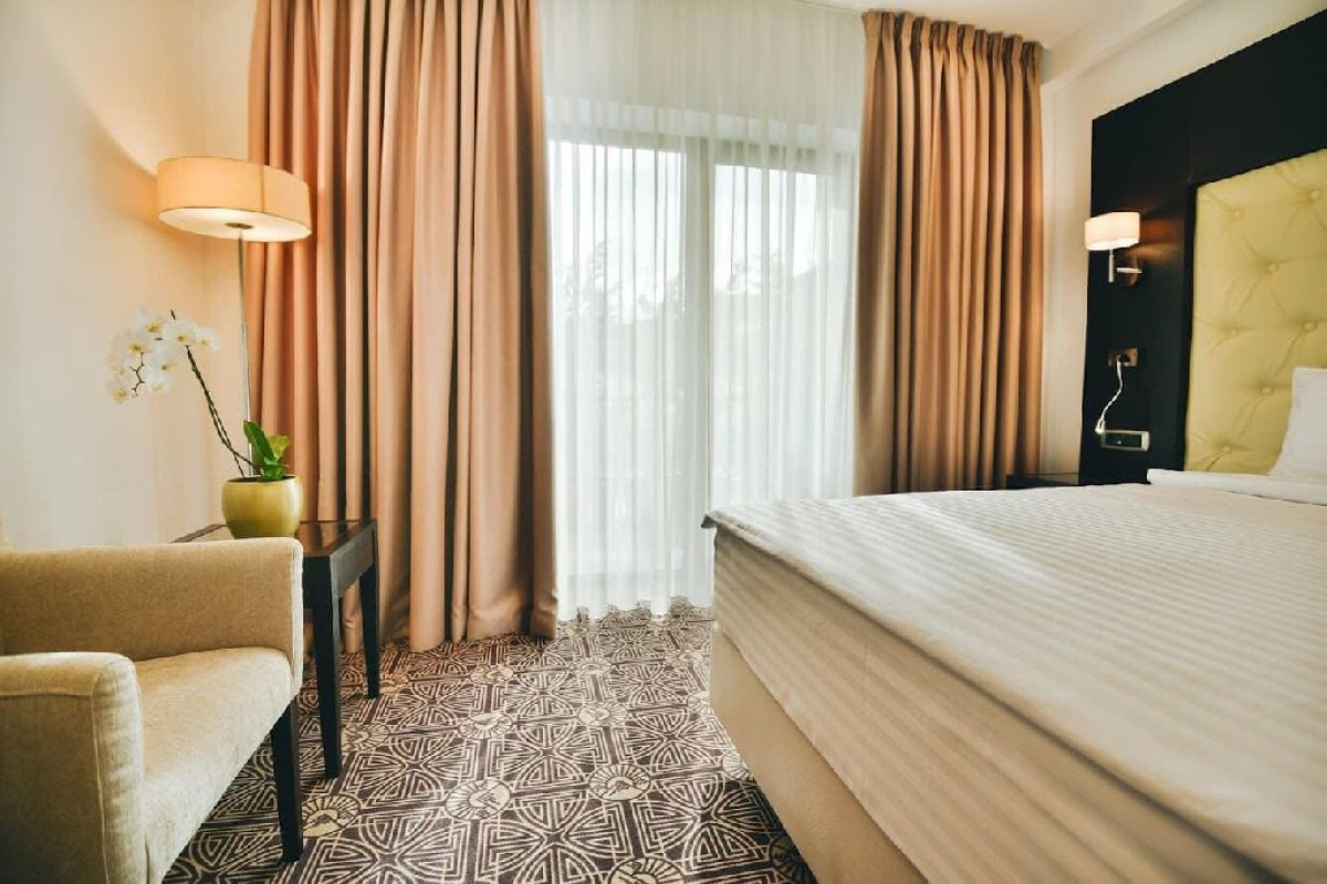 HOTEL CASTELNOR