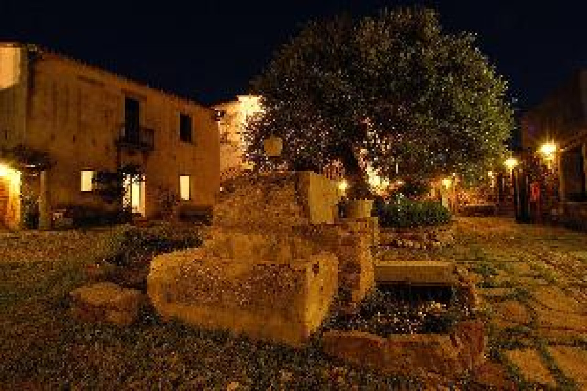 ALBERGO DIFFUSO OMU AXIU