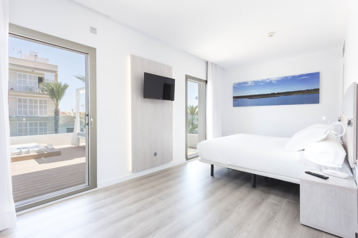Llaut Boutique Hotel