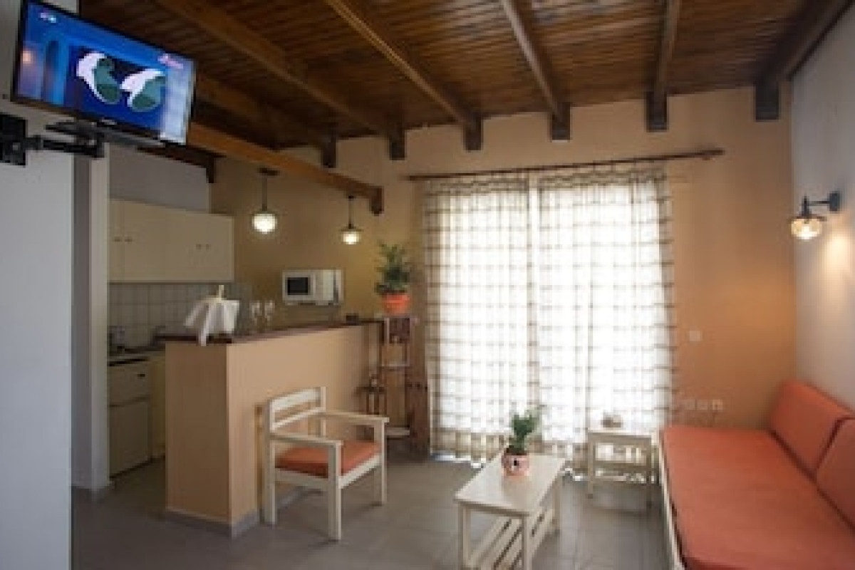ANAGENESSIS VILLAGE HOTEL