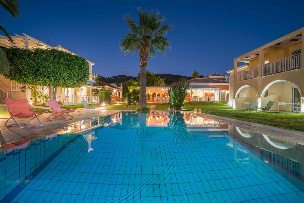 Aeolos Boutique Hotel & Suites