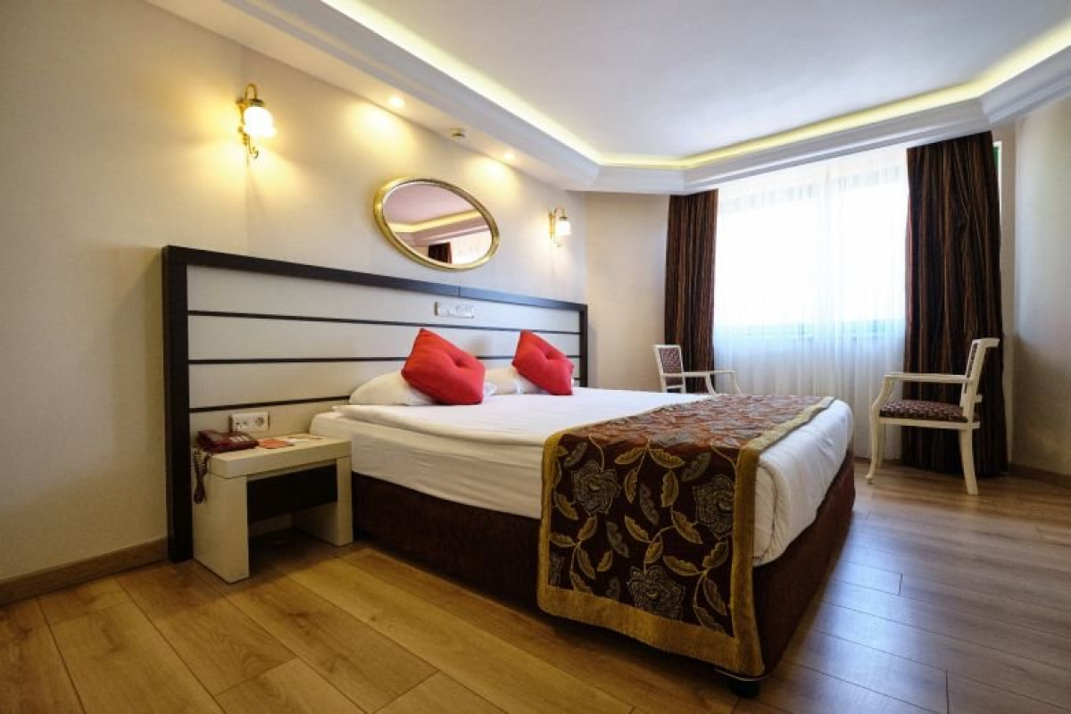 CLUB HOTEL SERA