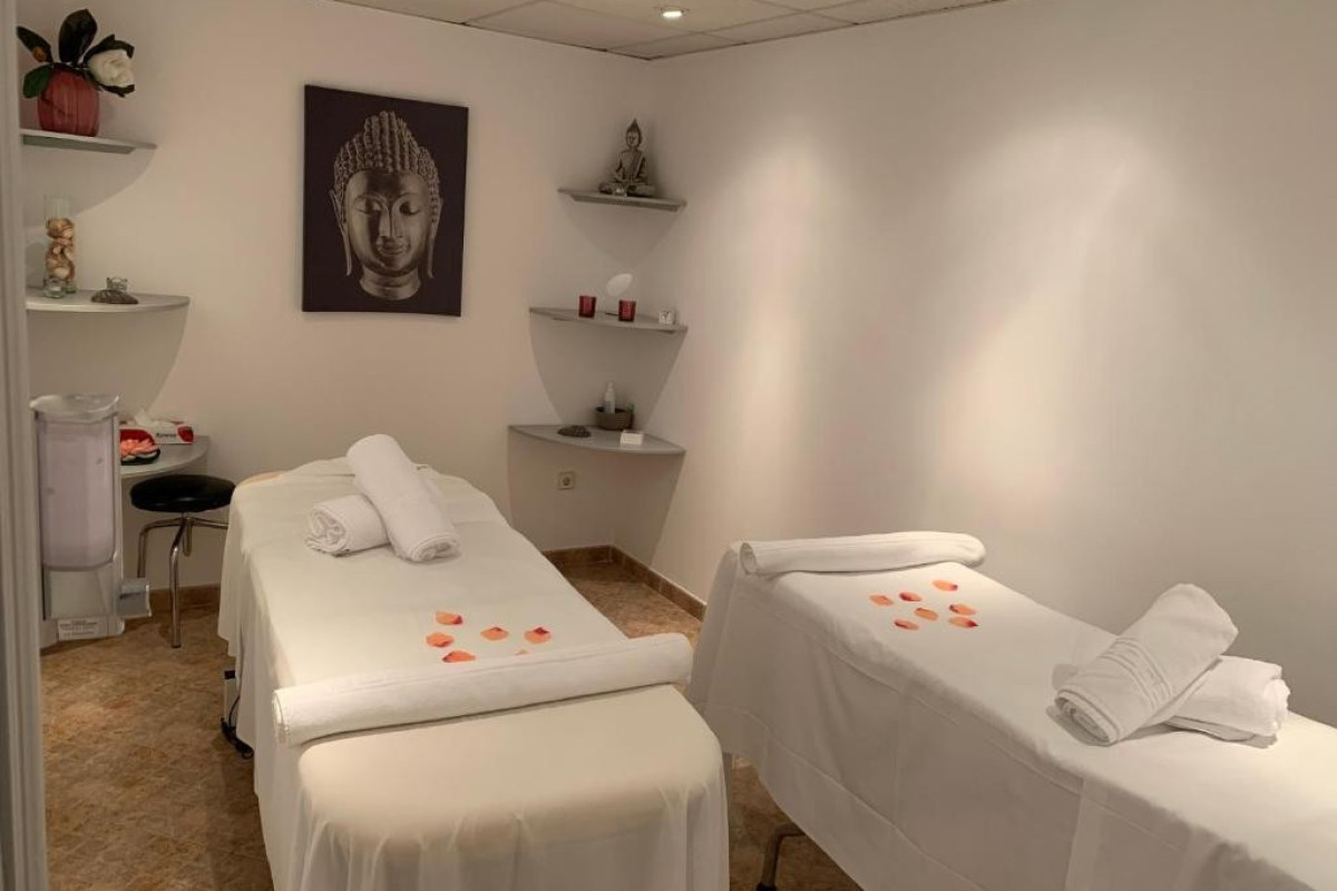 Monarque Sultan Aparthotel
