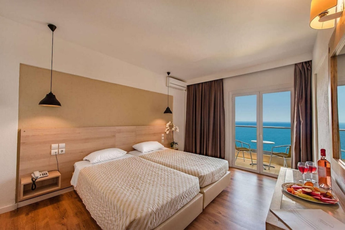 EVIA RIVIERA RESORT