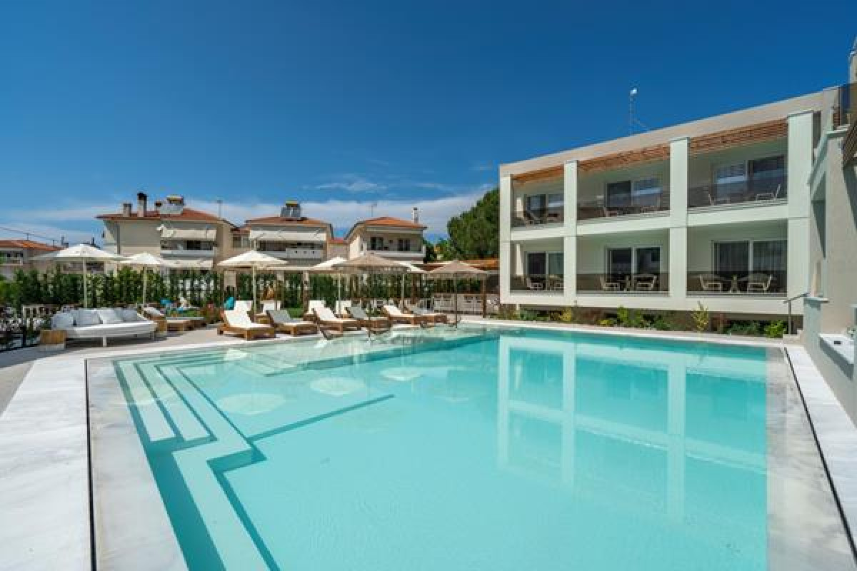 Mirablue Luxury Residences