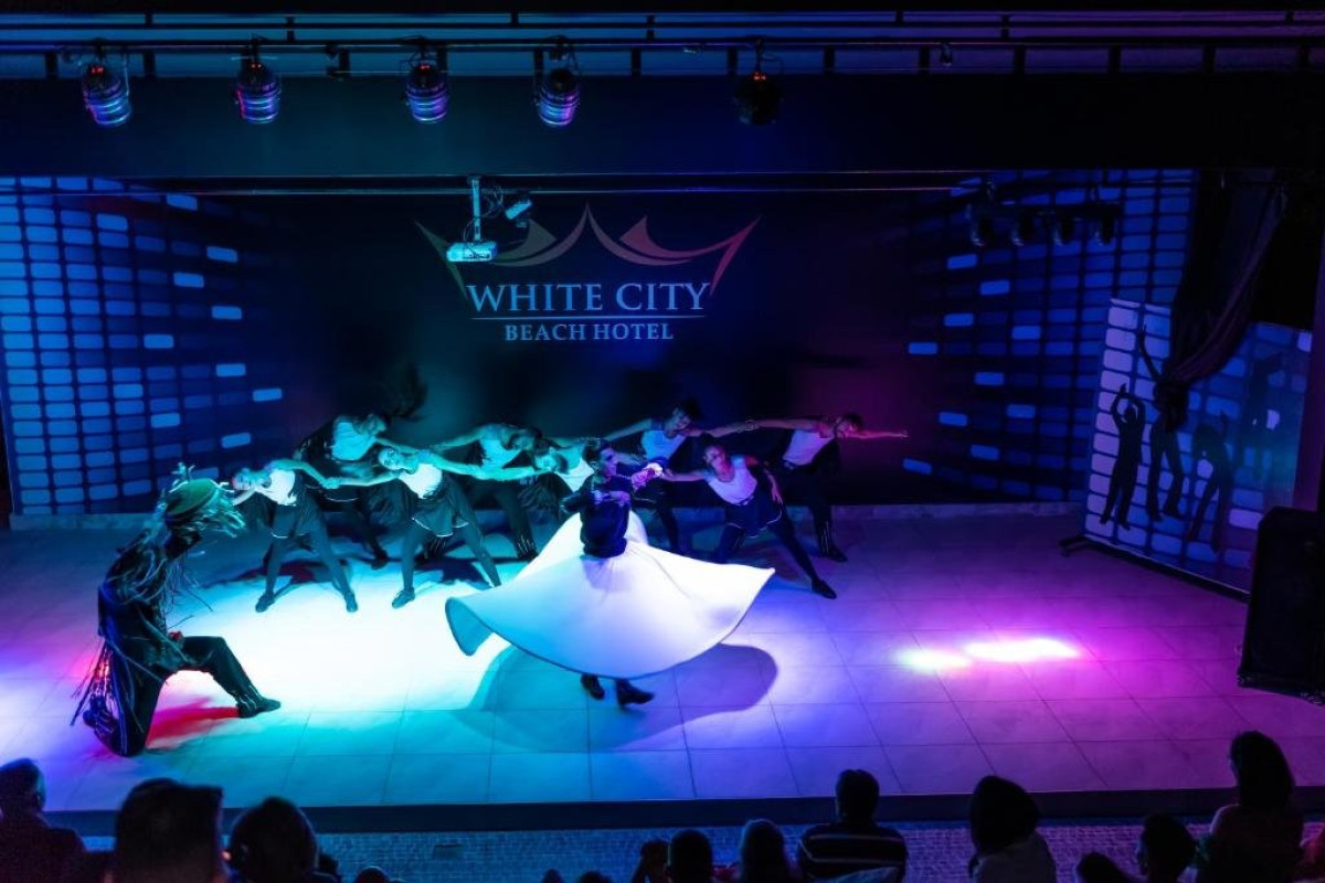 White City Beach Hotel