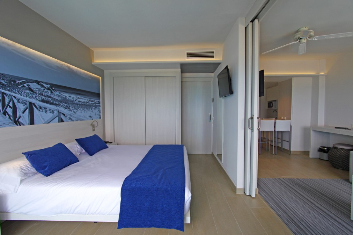 BG Tonga and Suites Tower Design Hotel