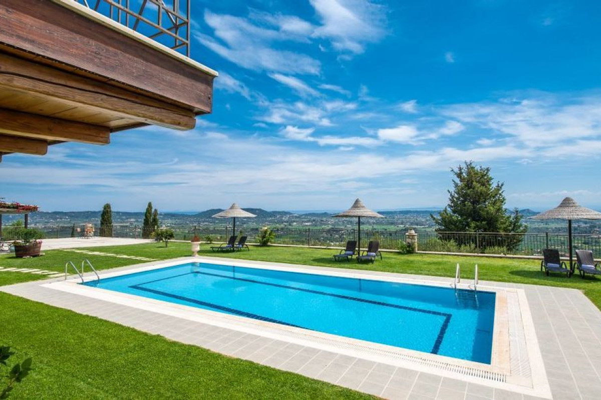 Agrikia Villa - Varvarigos Houses