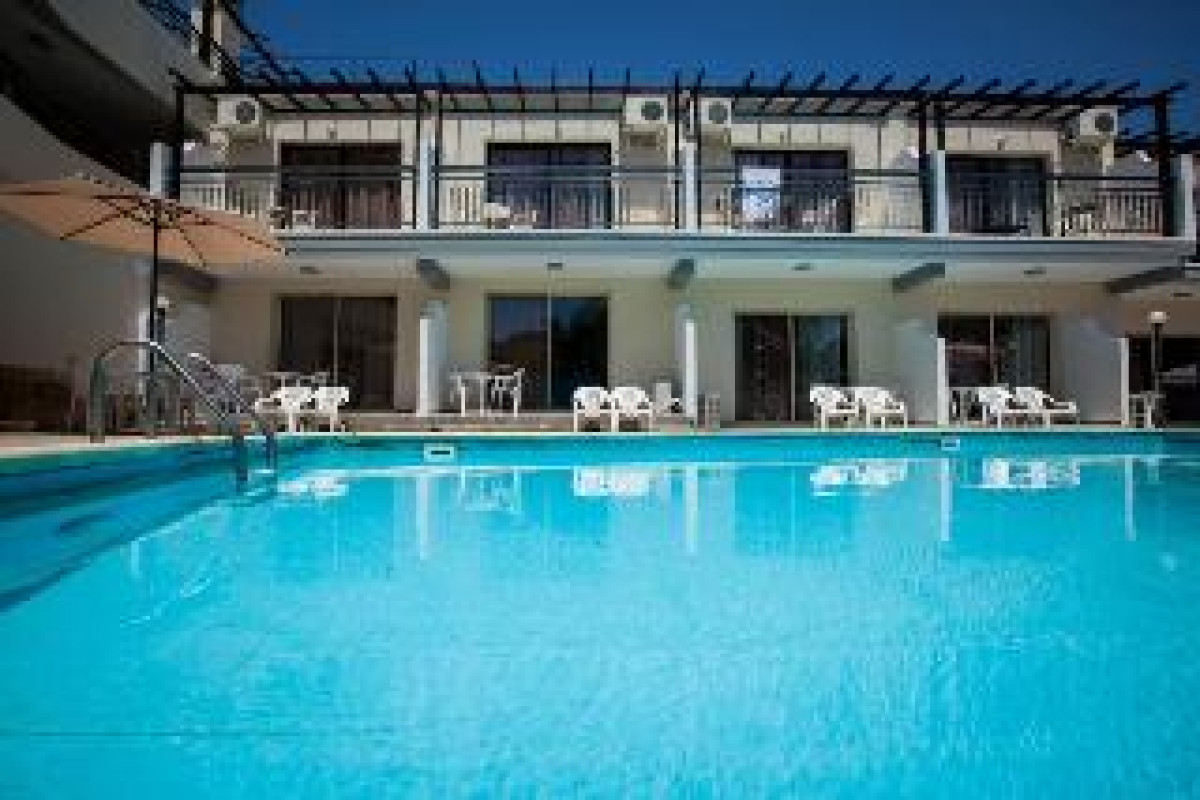 CRYSTALLO APARTMENTS