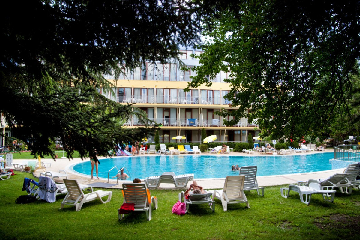 Koral  (St.Constantin:E) 4*