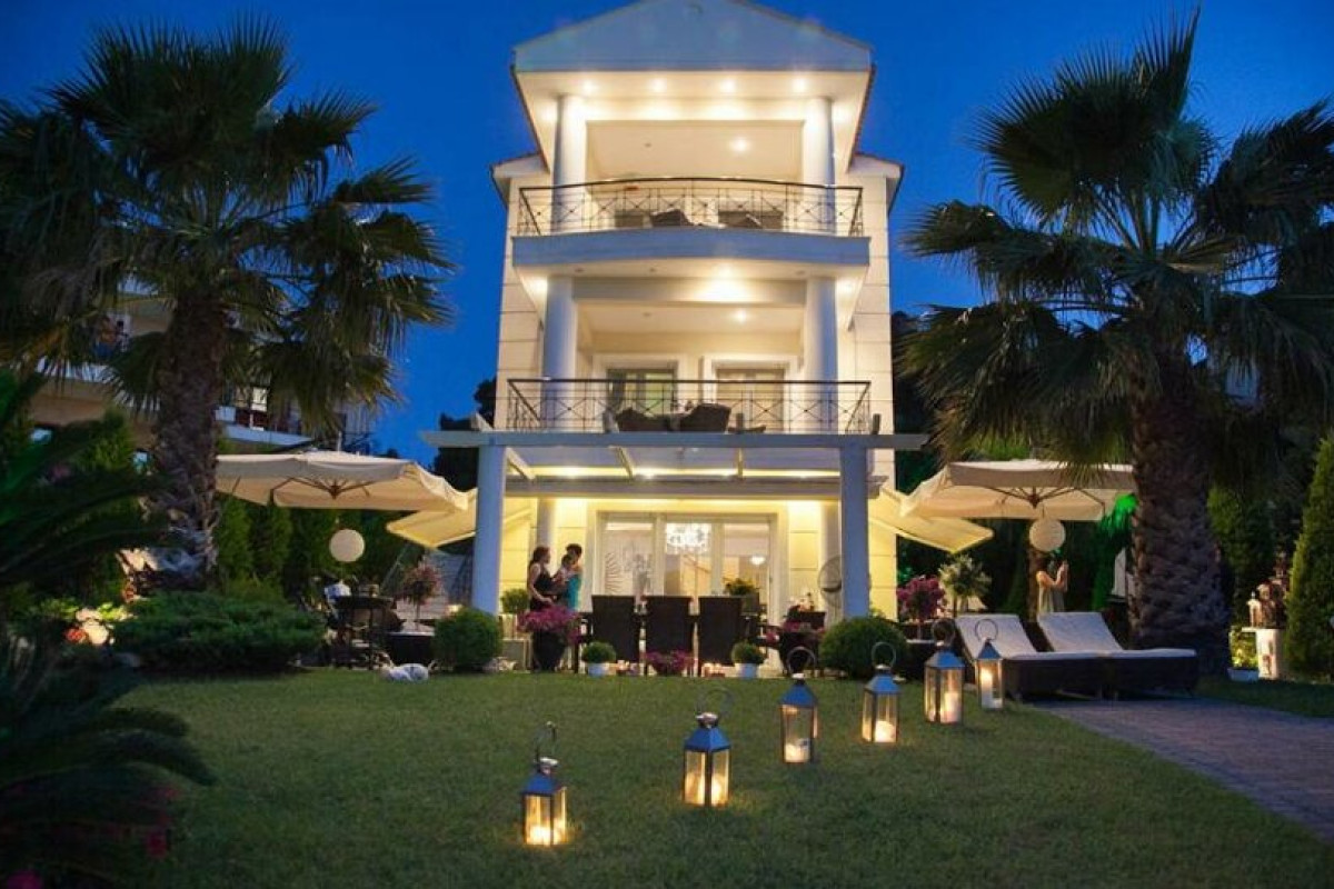 Sun Residence - Seaside Hotel  Suites