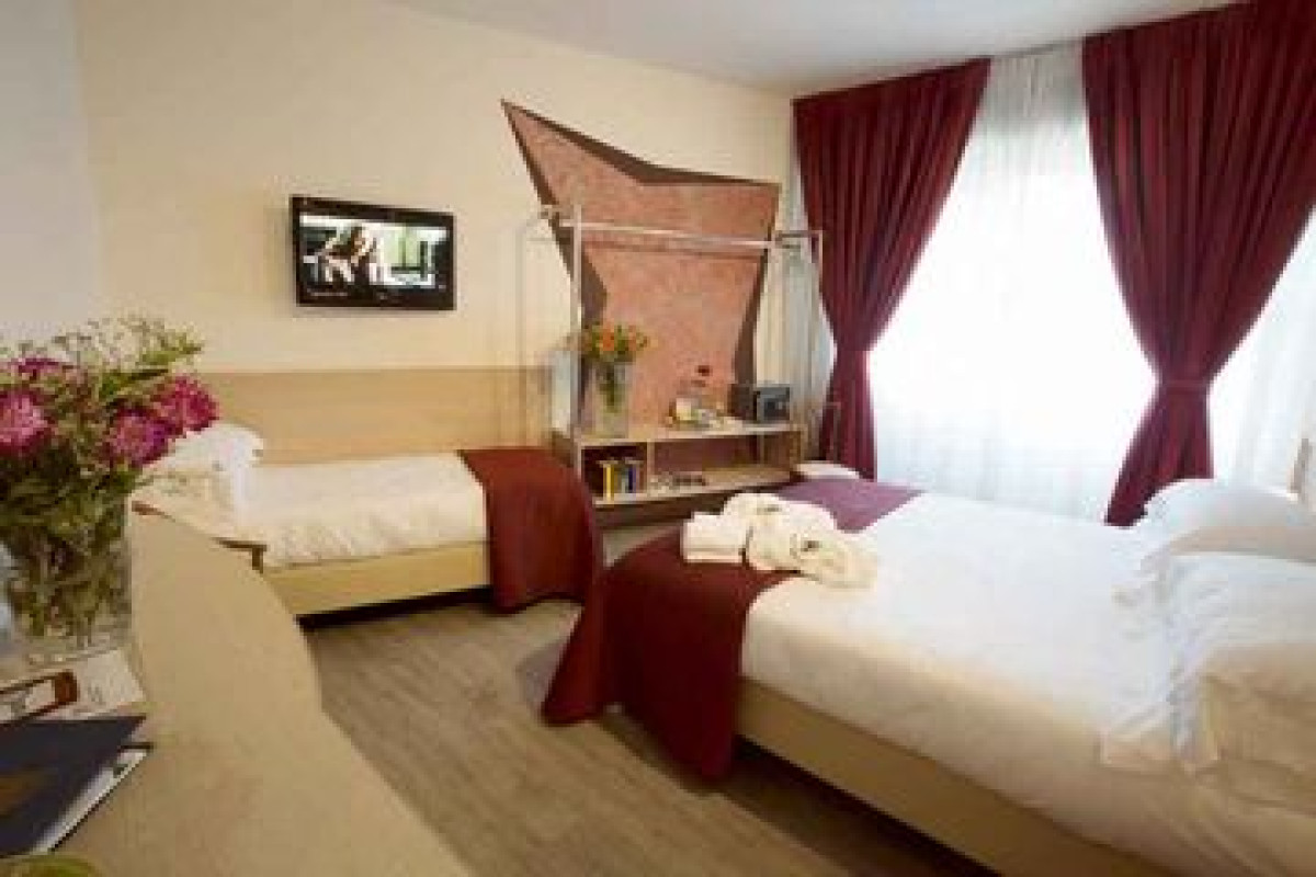 IH HOTELS MILANO ST. JOHN