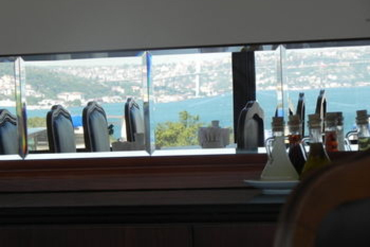 SERES HOTEL
