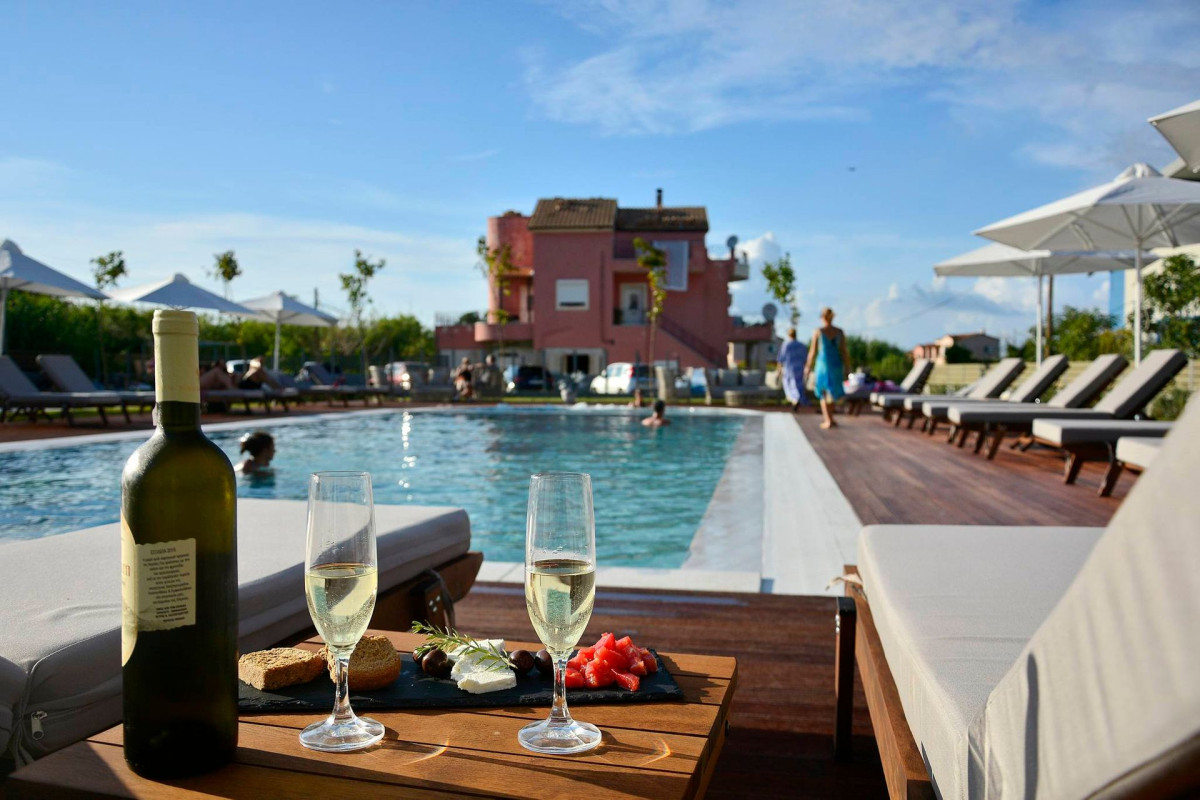 V Luxury Suites Corfu
