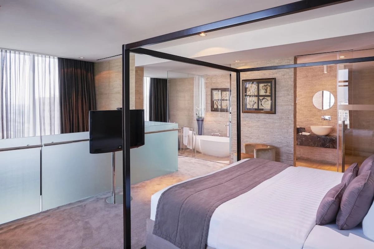 The Canvas Hotel Dubai - MGallery