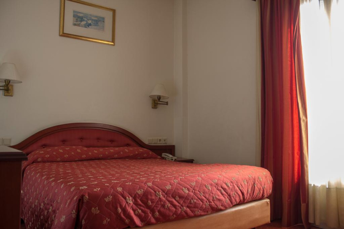 ART PYTHIA HOTEL