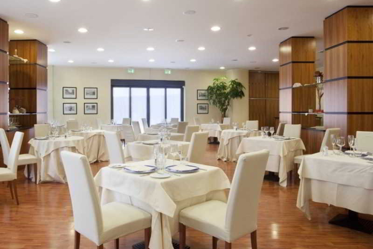 HOLIDAY INN CAGLIARI