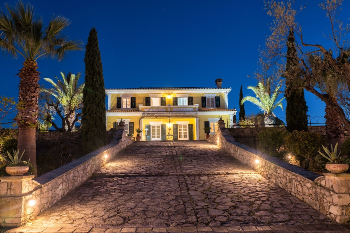 VILLA ALMEIRA