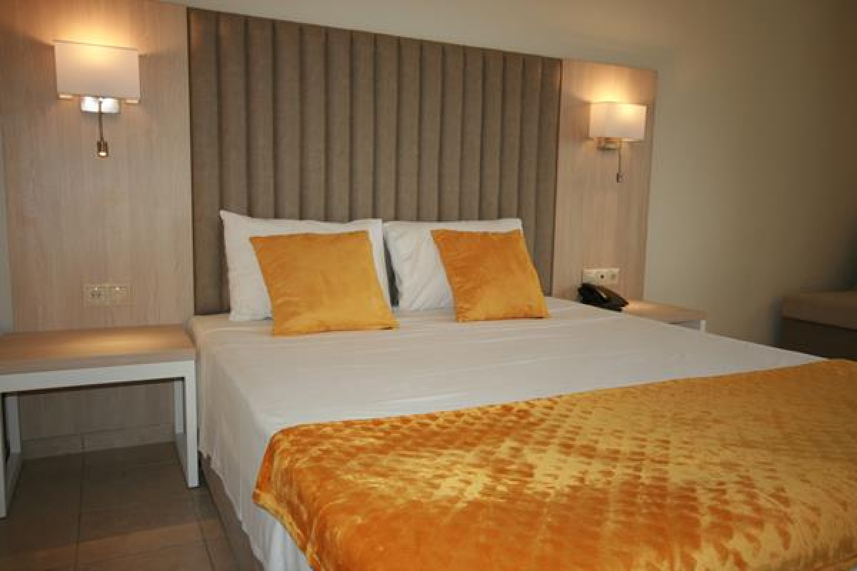 Aristoteles Holiday Resort  Spa