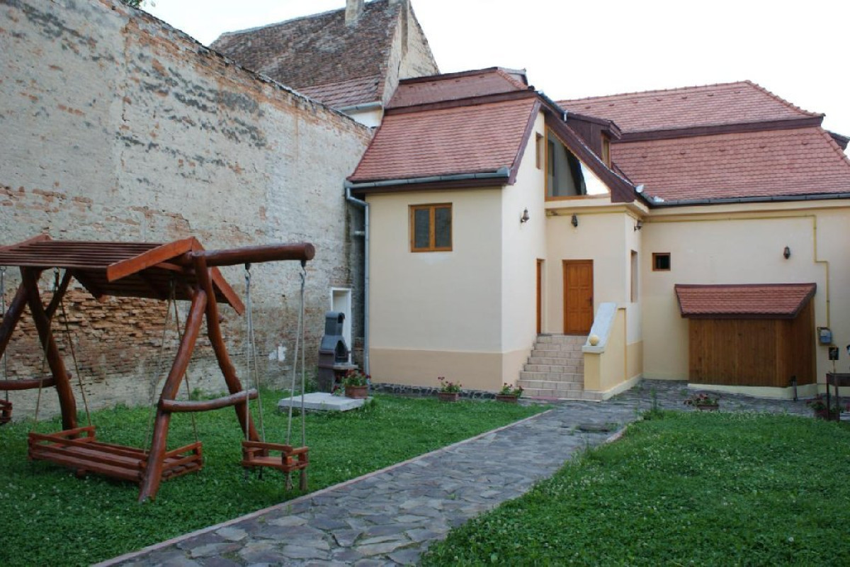 Complex Medieval Unglerus (Biertan)