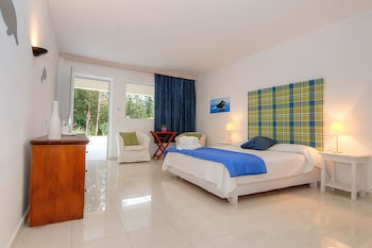 GERAKAS BELVEDERE HOTEL amp; LUXURY SUITES